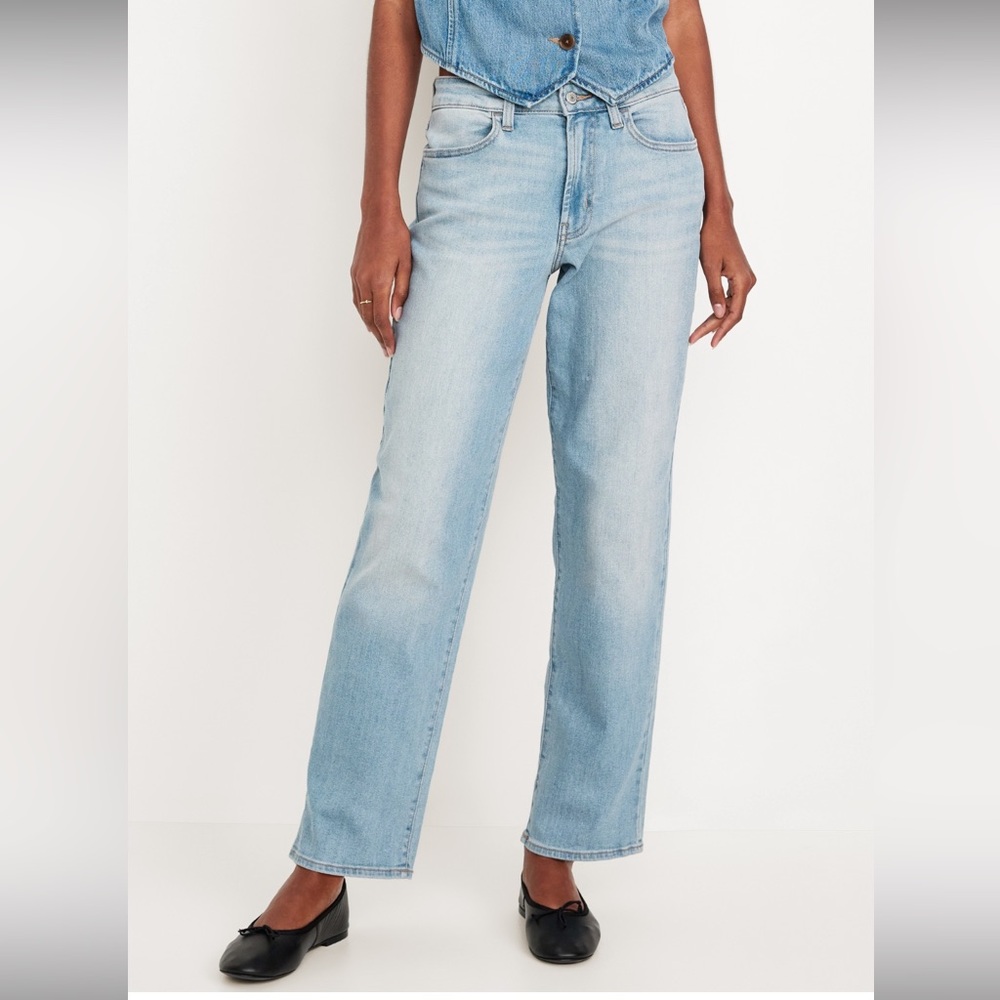 Old Navy High-Waisted Wow Loose Jeans in size 10 Tall, worn once